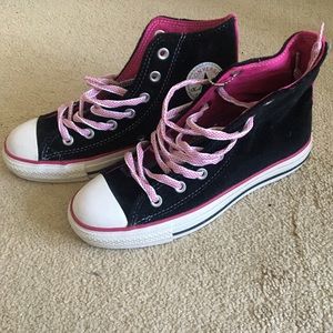 Black Pink Velvet Converse Hi Top Sneaker